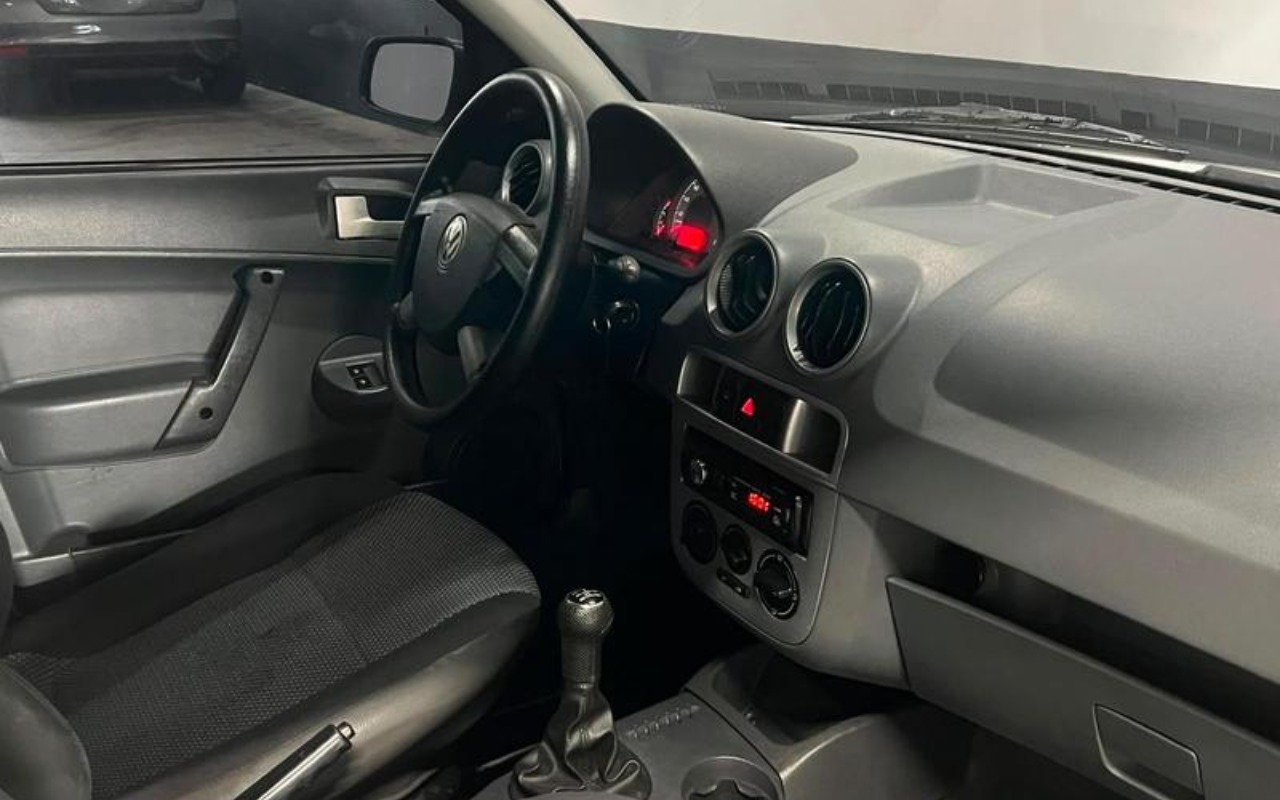 imagem-https://www.socarrao.com.br/sc-vehicle-images-prod/3130268/1786390442923-ODI3MjE3OF85X0JfMTNjZTk3MzkzMC5qcGVn.jpeg