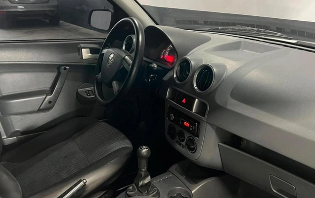 imagem-https://www.socarrao.com.br/sc-vehicle-images-prod/3130268/1786390442923-ODI3MjE3OF85X0JfMTNjZTk3MzkzMC5qcGVn.jpeg