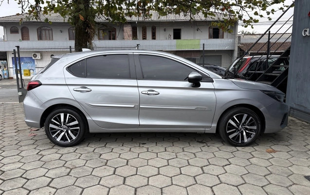 imagem-https://www.socarrao.com.br/sc-vehicle-images-prod/3130284/1786390462024-1_030120.jpg