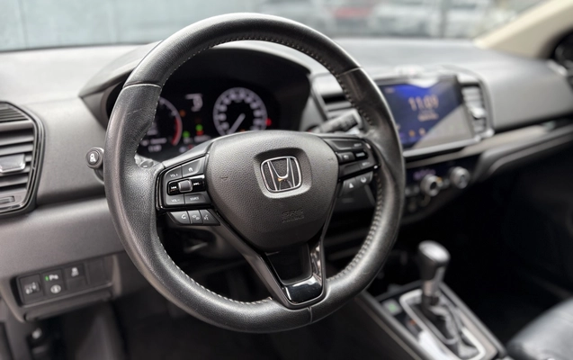 imagem-https://www.socarrao.com.br/sc-vehicle-images-prod/3130284/1786390462046-1_030141.jpg