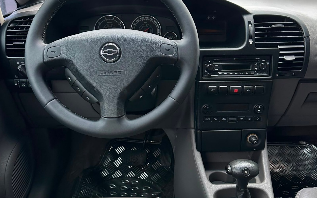 imagem-https://www.socarrao.com.br/sc-vehicle-images-prod/3130324/1786557550644-YWFiNGU3MTMtMmE5Ny00ZjU5LWFhZTYtYzQ3YmQyYjFhYmI2LmpwZw.jpg
