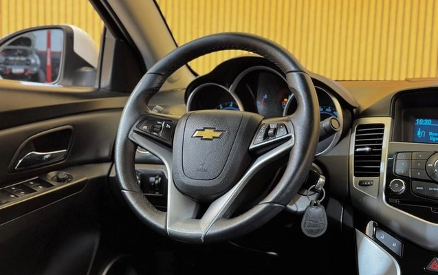 imagem-https://www.socarrao.com.br/sc-vehicle-images-prod/3130354/1786736213433-8293066_13_B_a8b056fe3e.jpeg