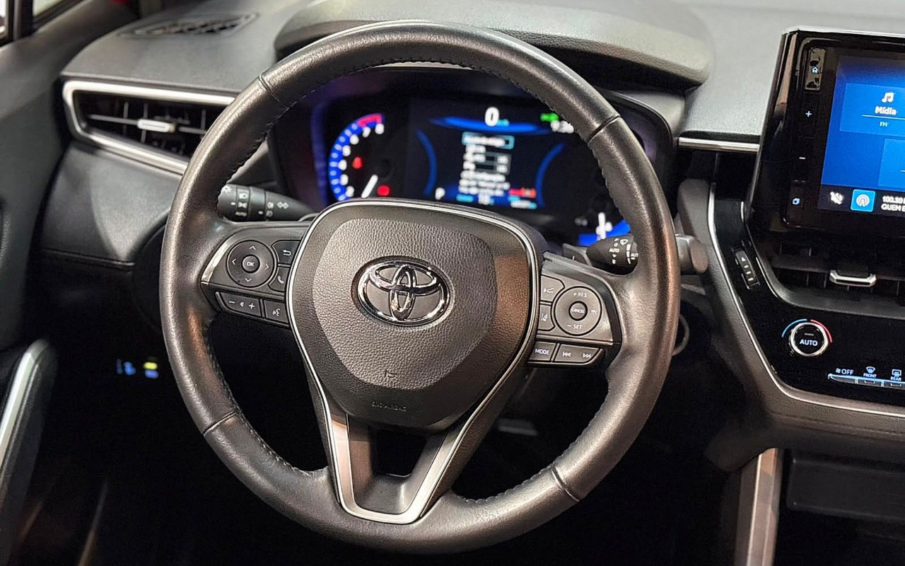imagem-https://www.socarrao.com.br/sc-vehicle-images-prod/3130414/1786391059054-VE9ZT1RBIENPUk9MTEEgQ1JPU1MgWFJFIC0gMjAyNCAtIFZFUk1FTEhPIC0gU0VWN0ExOSAoMTkpLmpwZw.jpg
