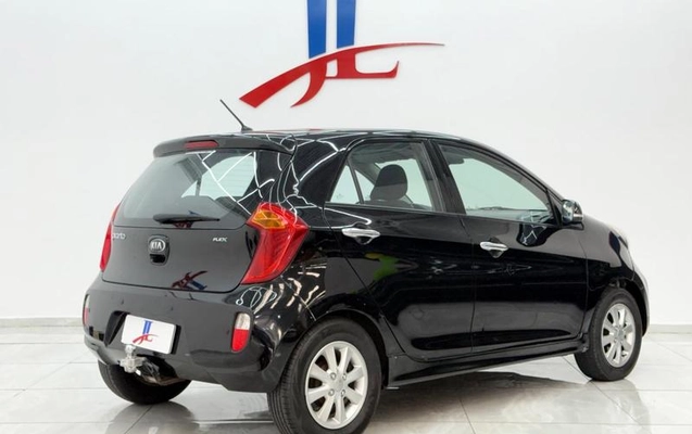 imagem-https://www.socarrao.com.br/sc-vehicle-images-prod/3130589/1787845767495-8198986_2_B_1665e245b3.jpeg