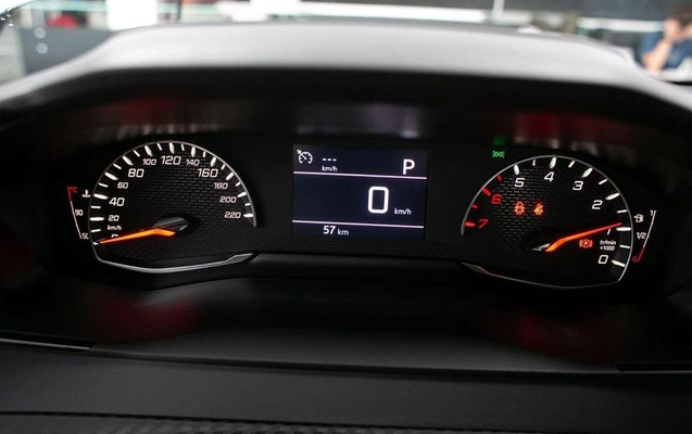 imagem-https://www.socarrao.com.br/sc-vehicle-images-prod/3130645/1788439939984-8366110_13_B_6fdbedf41e.jpeg