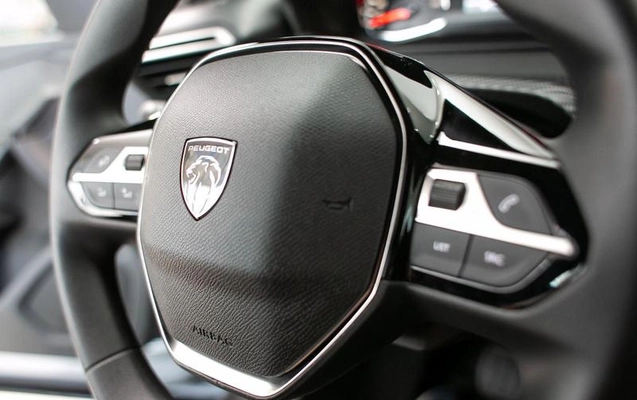 imagem-https://www.socarrao.com.br/sc-vehicle-images-prod/3130645/1788439939986-8366110_18_B_c9ed570dc9.jpeg