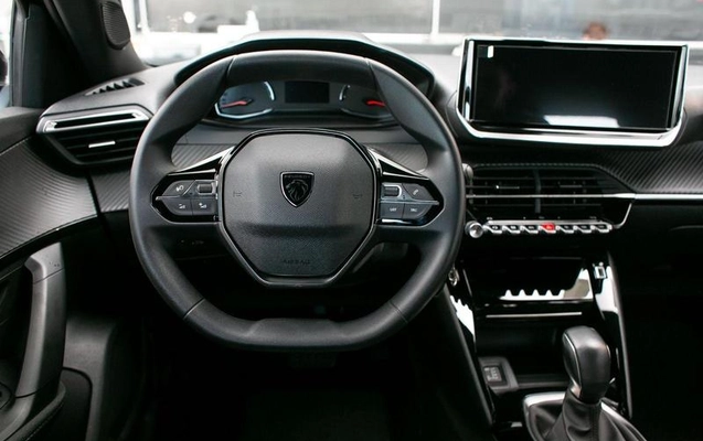 imagem-https://www.socarrao.com.br/sc-vehicle-images-prod/3130645/1788439939989-8366110_13_B_19a03a8cd6.jpeg
