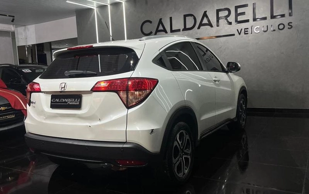 imagem-https://www.socarrao.com.br/sc-vehicle-images-prod/3130779/1788467436520-8365575_6_B_5d112816f6.jpeg