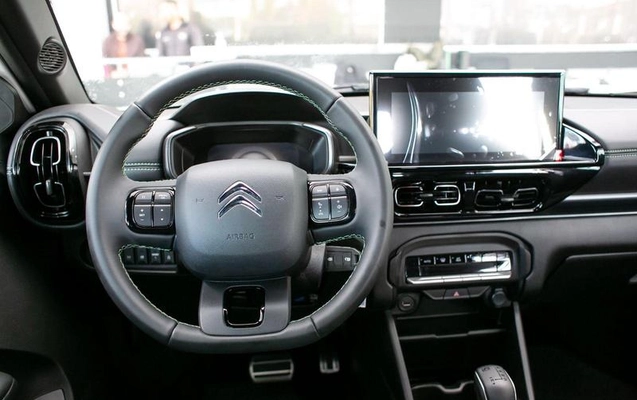 imagem-https://www.socarrao.com.br/sc-vehicle-images-prod/3130811/1787404421468-8366156_14_B_4c9296104f.jpeg
