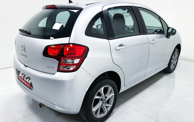 imagem-https://www.socarrao.com.br/sc-vehicle-images-prod/3130858/1786392129040-ed51951a85294628b91a5a8f3a3d1392_1786392097284.jpg