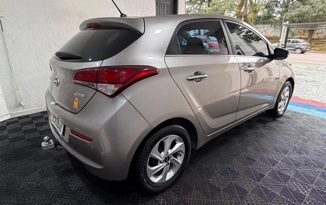 imagem-https://www.socarrao.com.br/sc-vehicle-images-prod/3131030/1789563327358-8365066_18_B_194e4c8f0e.jpeg