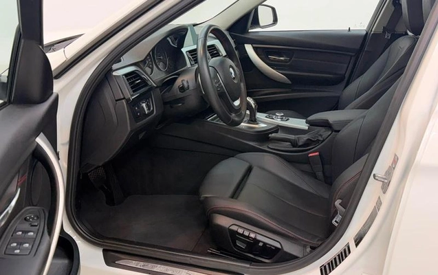 imagem-https://www.socarrao.com.br/sc-vehicle-images-prod/3131107/1789049653170-8242851_9_B_80dc464765.jpeg