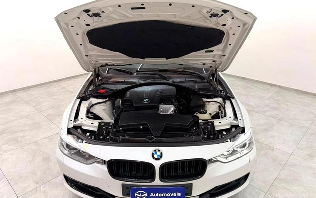 imagem-https://www.socarrao.com.br/sc-vehicle-images-prod/3131107/1789049653172-8242851_11_B_9d01133070.jpeg