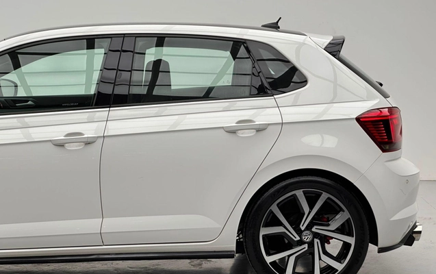 imagem-https://www.socarrao.com.br/sc-vehicle-images-prod/3131317/1786393635441-a155b7df720248ff93c3bed7a71547a0_1786389311286.jpg