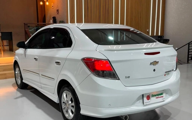 imagem-https://www.socarrao.com.br/sc-vehicle-images-prod/3131460/1789578402163-vehicle_image_1786394116_c1aacb9bb2b2b4a6da069d2f2e730050.jpeg