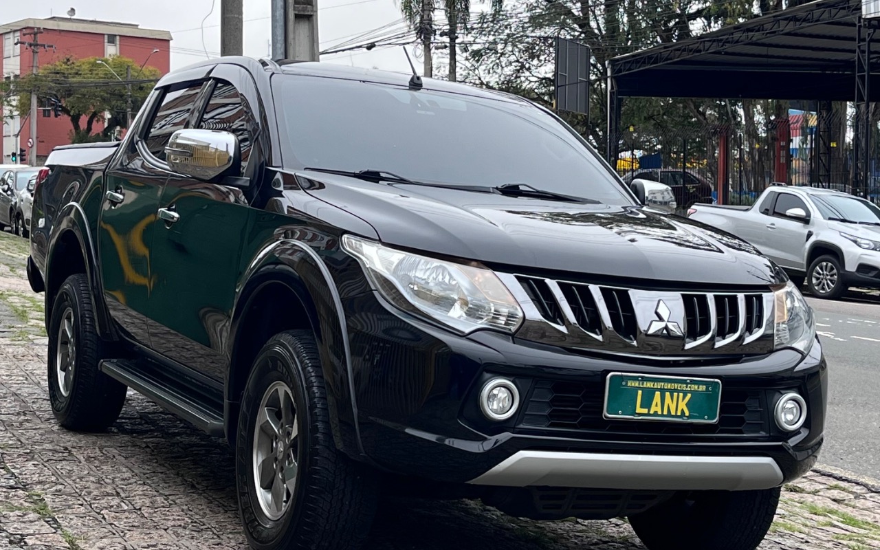 Mitsubishi L200 2019 Preto — foto 1 de 3