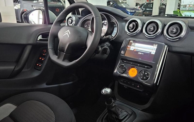 imagem-https://www.socarrao.com.br/sc-vehicle-images-prod/3131937/1786398747492-8365707_10_B_81cb606d05.jpeg