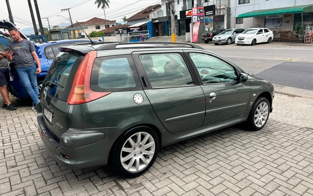 imagem-https://www.socarrao.com.br/sc-vehicle-images-prod/3132150/1786396323708-6c9b6f43-a4ca-499c-82db-220173865725.jpeg
