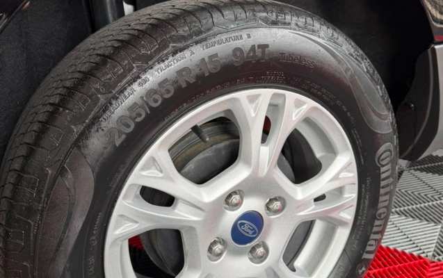 imagem-https://www.socarrao.com.br/sc-vehicle-images-prod/3132327/1786396803298-V2hhdHNBcHAgSW1hZ2UgMjAyNi0wOC0xMCBhdCAxNy40OC41MSAoMSkuanBlZw.jpeg
