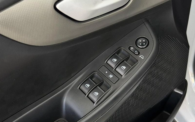 imagem-https://www.socarrao.com.br/sc-vehicle-images-prod/3133372/1786399508532-8338430_11_B_2b92253889.jpeg