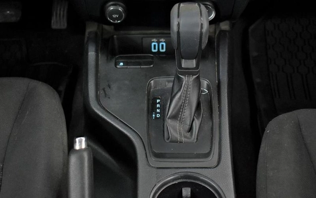 imagem-https://www.socarrao.com.br/sc-vehicle-images-prod/3133906/1786400974102-8277961_4_B_f66e70151e.jpeg