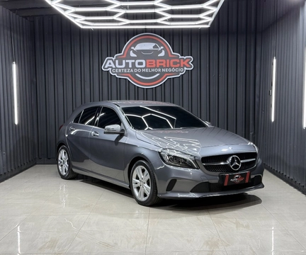 Mercedes-Benz A-200 1.6 TB/Flex Aut. 2017 Cinza — foto 1 de 3