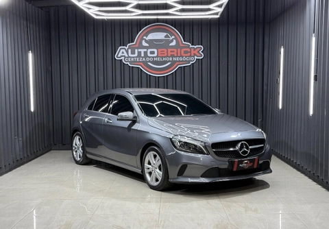 Mercedes-Benz A-200 1.6 TB/Flex Aut. 2017 Cinza — foto 1 de 3