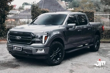 imagem de Lariat Black 4x4 5.0 V8
