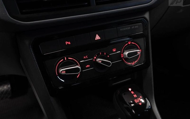 imagem-https://www.socarrao.com.br/sc-vehicle-images-prod/3146857/1789061745874-8359635_7_B_419d14a035.jpeg