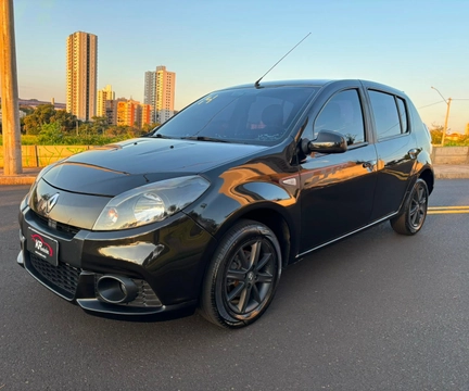 Renault Sandero 2014 Preto — foto 1 de 3