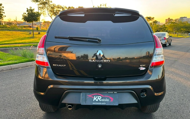 imagem-https://www.socarrao.com.br/sc-vehicle-images-prod/3146863/1789648802499-8510fe18c316410ba09db1ce490e32a2_1786448063664.jpg