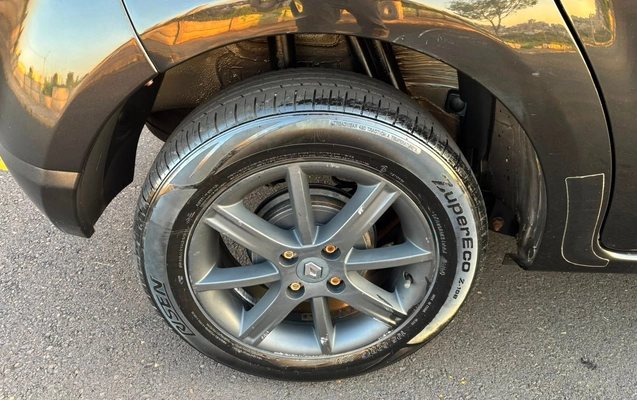 imagem-https://www.socarrao.com.br/sc-vehicle-images-prod/3146863/1789648802504-0cf445849c81477284c1dd34504976c9_1786448063680.jpg