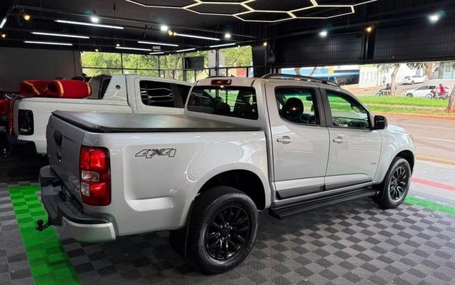 imagem-https://www.socarrao.com.br/sc-vehicle-images-prod/3146941/1788283670819-8365995_13_B_4c82c31cf2.jpeg
