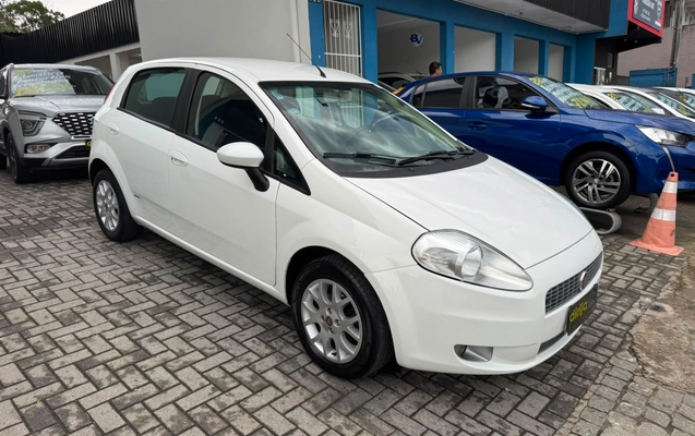 imagem-https://www.socarrao.com.br/sc-vehicle-images-prod/3146951/1786450271109-6236428d-057f-4d3f-b287-32f0bf7d20f5.jpeg
