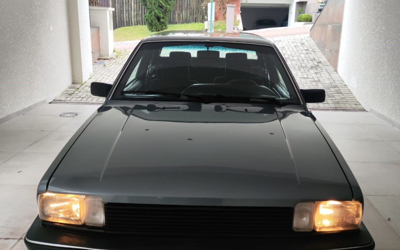 imagem-https://www.socarrao.com.br/sc-vehicle-images-prod/3146952/1786450303674-MmU4YzgyMWYtYWNjOS00MzJhLWE2YTktNjA1YTY2NGNkMGFmLmpwZw.jpg