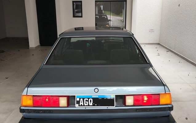 imagem-https://www.socarrao.com.br/sc-vehicle-images-prod/3146952/1786450303999-NTJhZjk0ZjQtN2NmOS00YThjLTljMWQtODg2OWE0MmMyYjRhLmpwZw.jpg