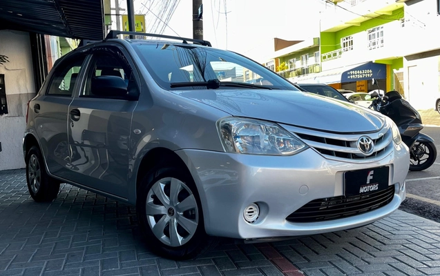 imagem-https://www.socarrao.com.br/sc-vehicle-images-prod/3147435/1786453520669-SU1HLTIwMjYwODEwLVdBMDA1NS5qcGc.jpg