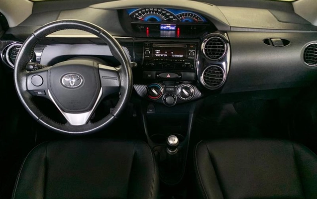 imagem-https://www.socarrao.com.br/sc-vehicle-images-prod/3147445/1789493315426-8308676_6_B_181cb69e5f.jpeg