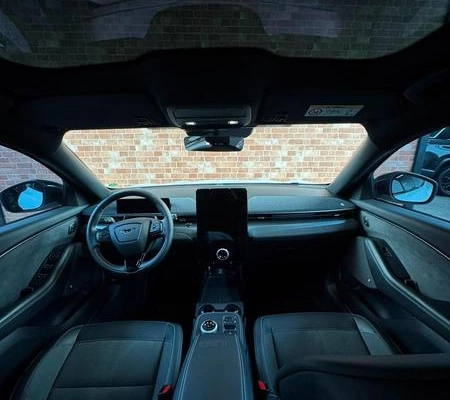 imagem-https://www.socarrao.com.br/sc-vehicle-images-prod/3147451/1789561970615-8367140_9_B_ac8c61b57b.jpeg