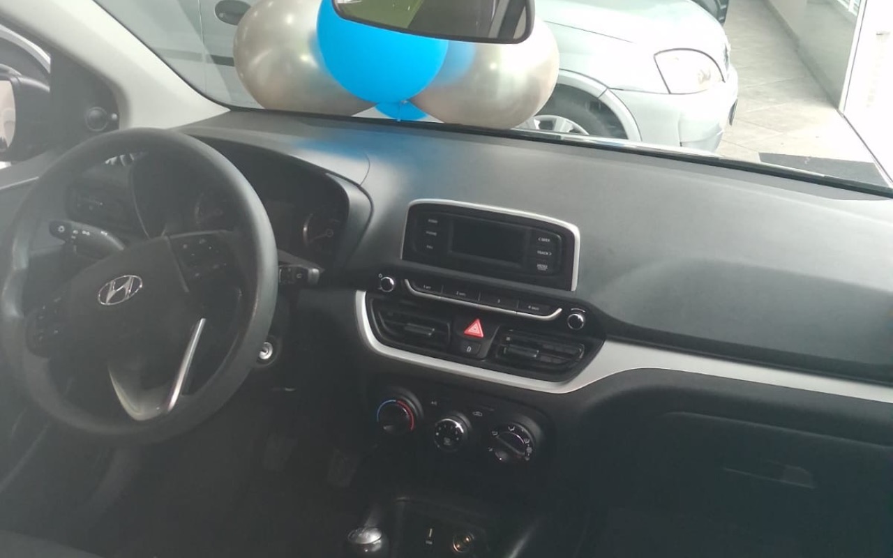 imagem-https://www.socarrao.com.br/sc-vehicle-images-prod/3147454/1786477366119-YTg5ZWNjMjktMTFiMi00NDVmLWJiODgtZTc5NGFhNjhjMTVhLmpwZWc.jpeg