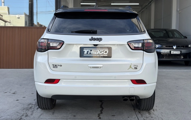 imagem-https://www.socarrao.com.br/sc-vehicle-images-prod/3147697/1786454122768-003_380c2d6faff6497bc21a1c797605e9d0.jpeg