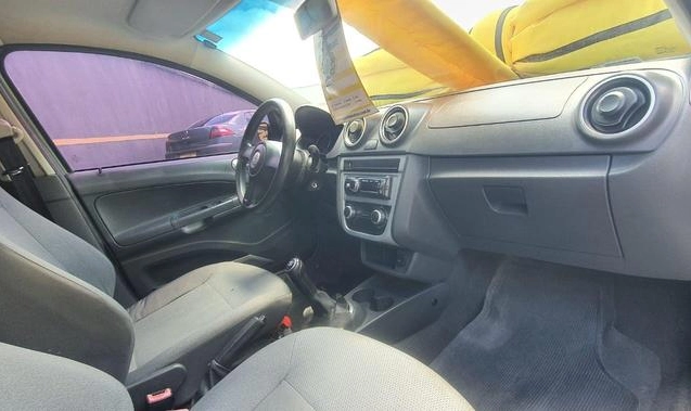imagem-https://www.socarrao.com.br/sc-vehicle-images-prod/3147765/1786454257392-6384508_7_B_4bcbb2d8f1.jpeg