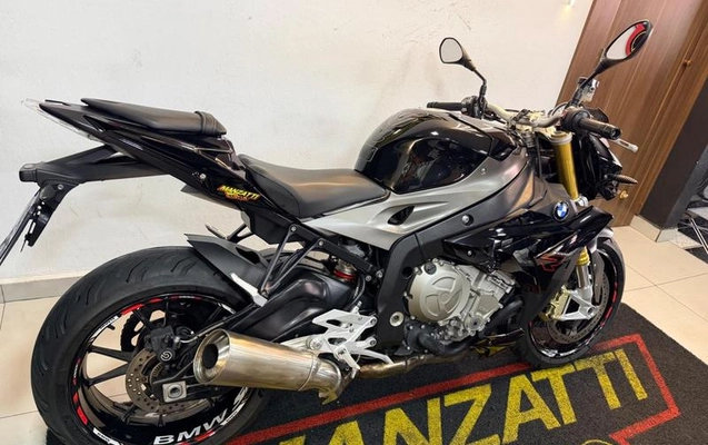 imagem-https://www.socarrao.com.br/sc-vehicle-images-prod/3147777/1788608795213-8367442_2_B_c3474e8b0b.jpeg