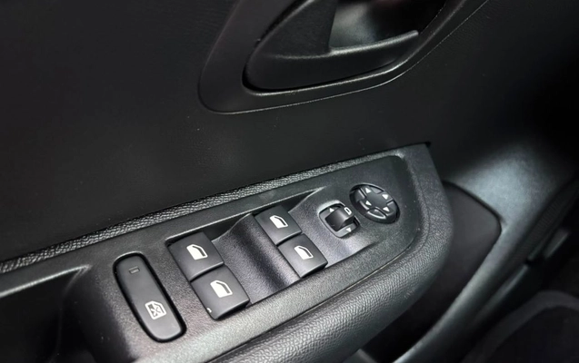 imagem-https://www.socarrao.com.br/sc-vehicle-images-prod/3147794/1788981865153-gb-97cb6db.jpeg
