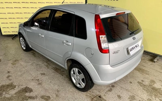 imagem-https://www.socarrao.com.br/sc-vehicle-images-prod/3147806/1786629516836-8357962_5_B_8bb1825075.jpeg