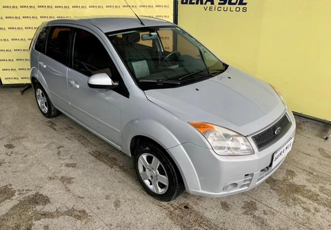 Ford Fiesta 2008 Prata — foto 1 de 3