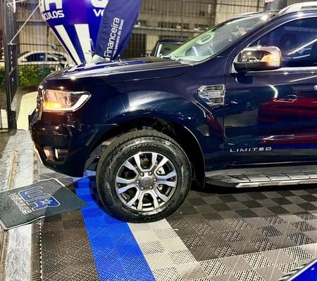 imagem-https://www.socarrao.com.br/sc-vehicle-images-prod/3147845/1788876183785-8283181_11_B_47b3d4fb40.jpeg