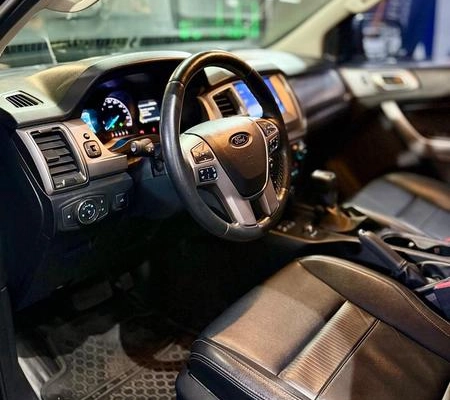 imagem-https://www.socarrao.com.br/sc-vehicle-images-prod/3147845/1788876183788-8283181_13_B_cd6e7664bb.jpeg