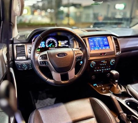 imagem-https://www.socarrao.com.br/sc-vehicle-images-prod/3147845/1788876183793-8283181_17_B_eadf3ff1cb.jpeg