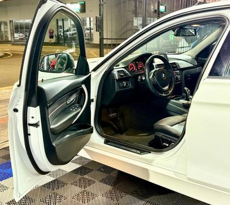 imagem-https://www.socarrao.com.br/sc-vehicle-images-prod/3147854/1788290032531-8350438_17_B_b0cfc7ce49.jpeg